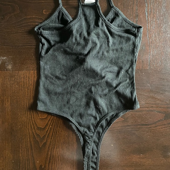 ME TO WE Strapped Ribbed Tie BodySuit: Black - Picture 5 of 6